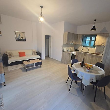 Appartement Sugar Stone House à Pírgos Dhiroú Extérieur photo